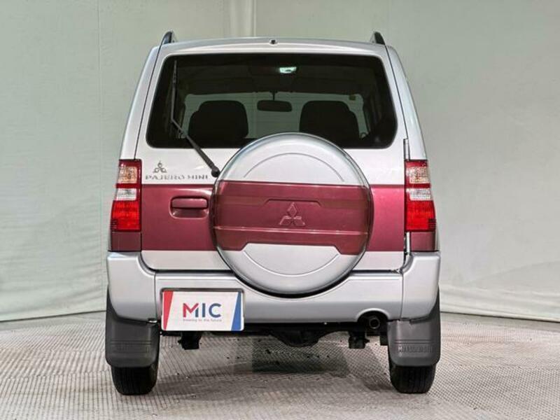 PAJERO MINI