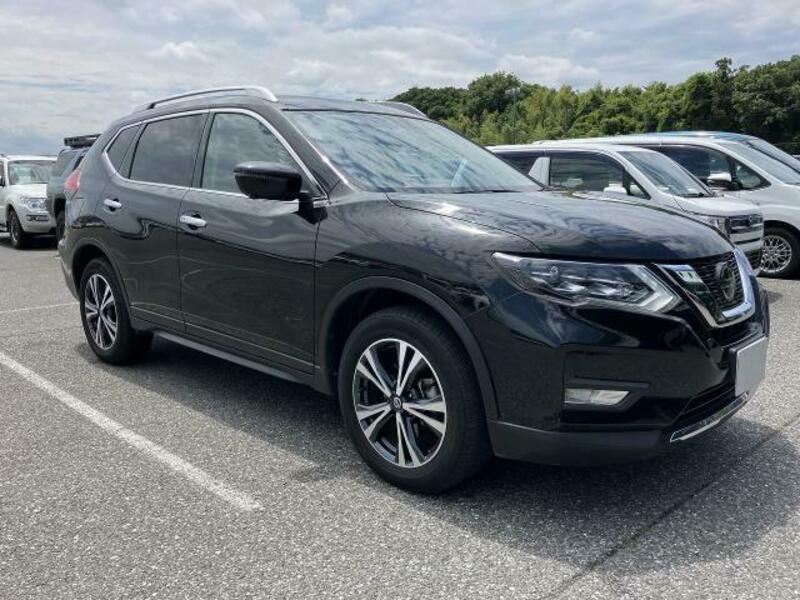 X-TRAIL