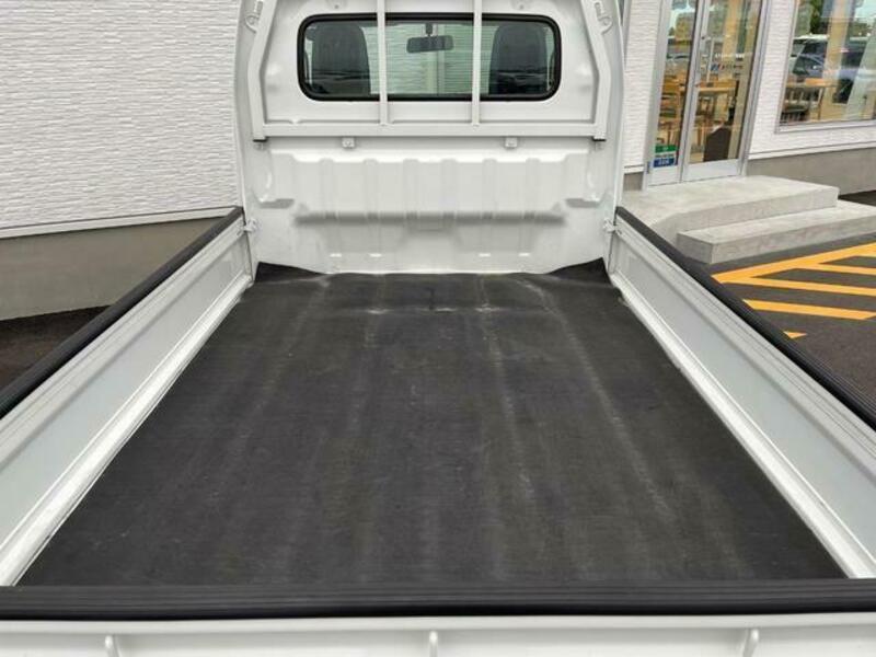 MINICAB TRUCK