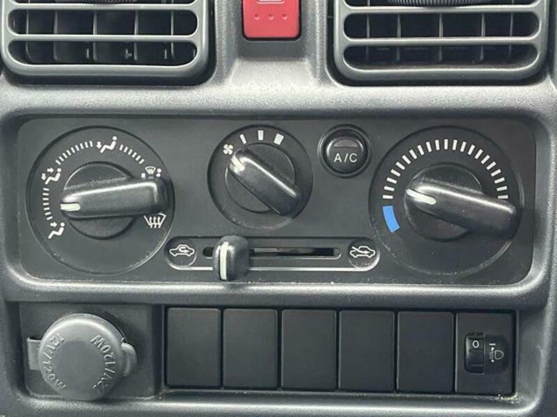 MINICAB TRUCK