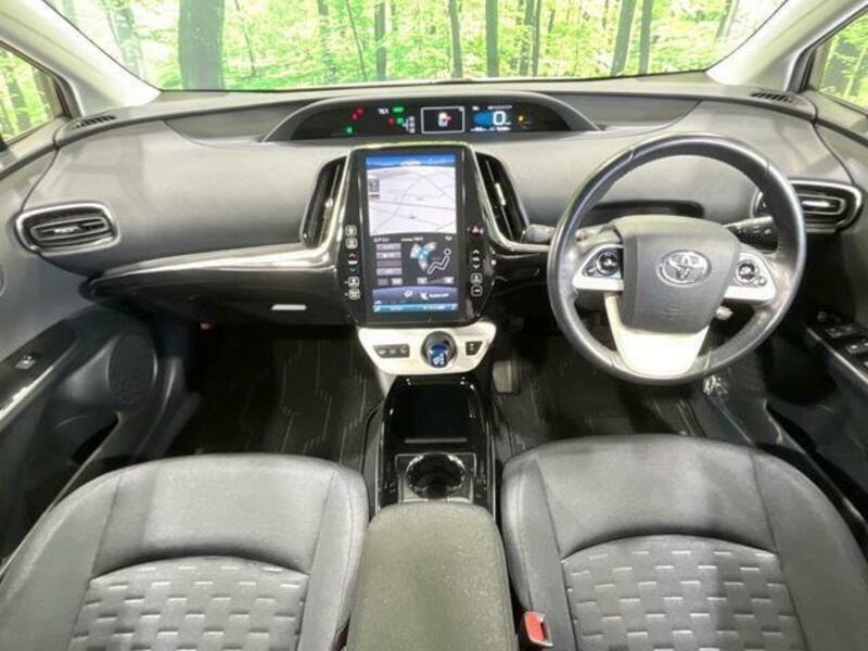 PRIUS PHV