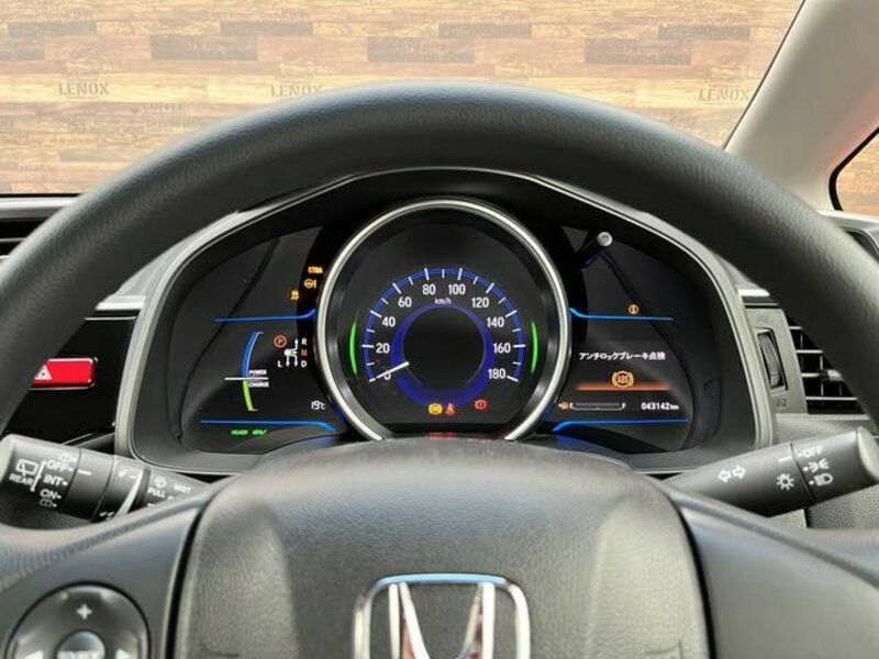 FIT HYBRID