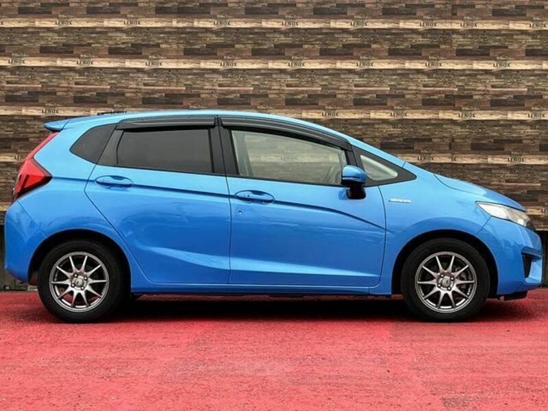 FIT HYBRID