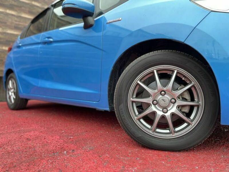FIT HYBRID