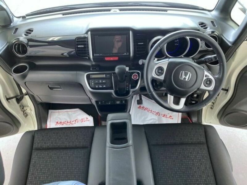 N BOX CUSTOM