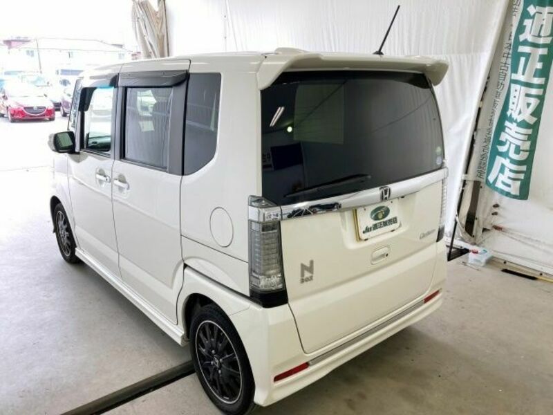 N BOX CUSTOM
