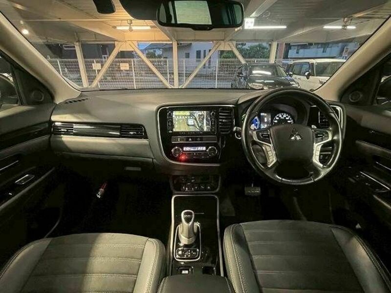 OUTLANDER PHEV