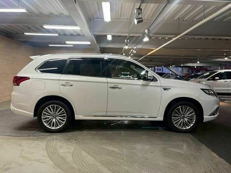 OUTLANDER PHEV