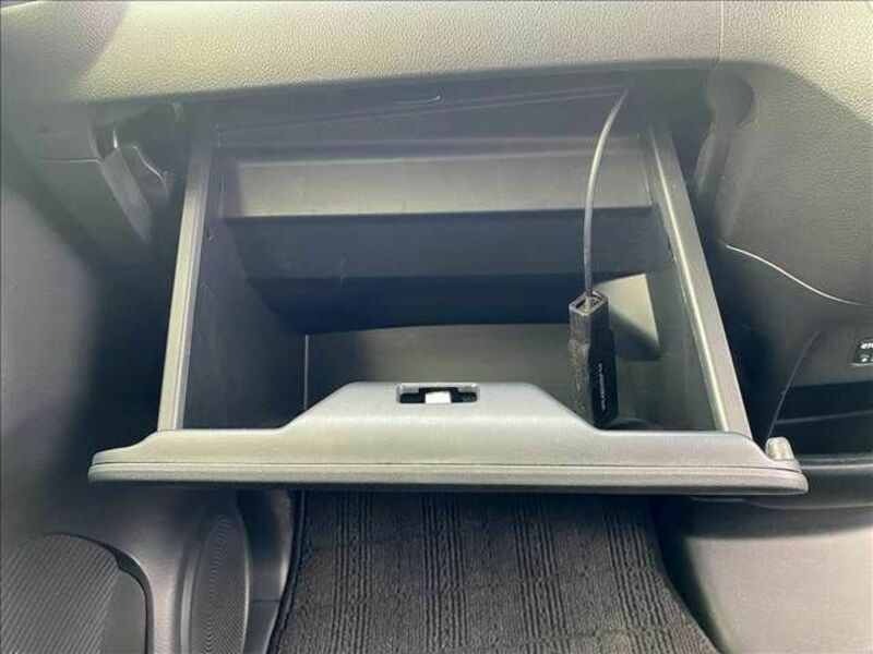 N BOX