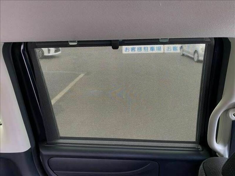 N BOX