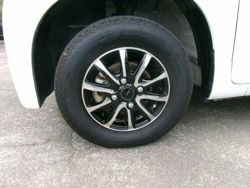 N-VAN