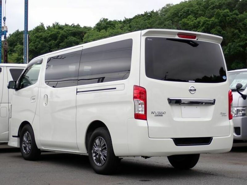NV350 CARAVAN WAGON