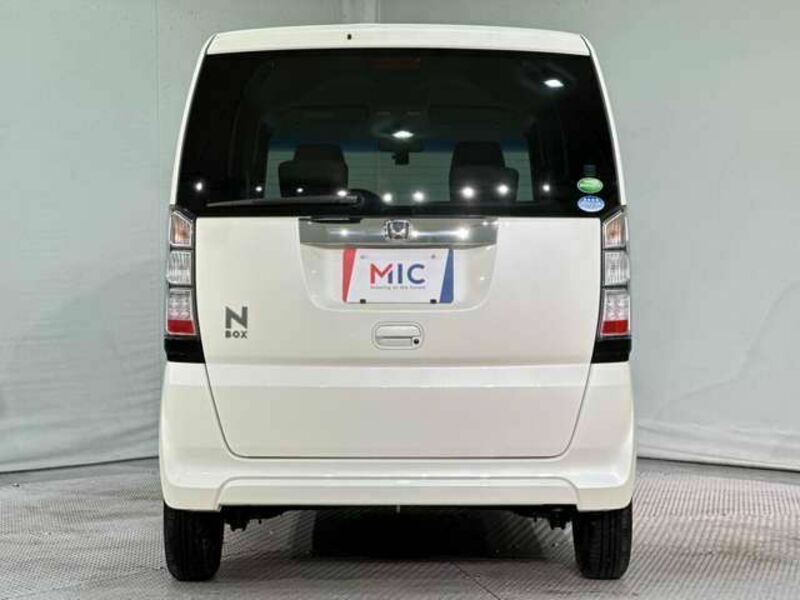 N BOX