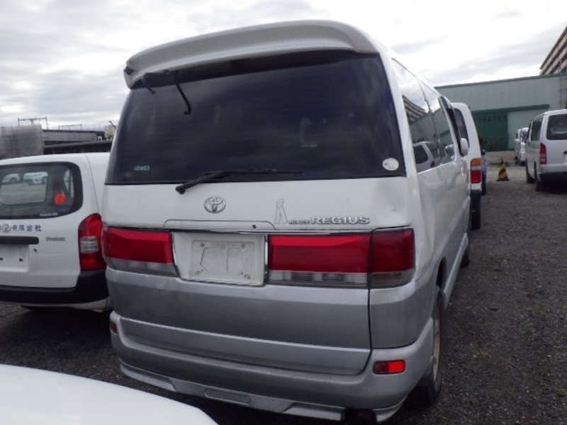 HIACE REGIUS-66