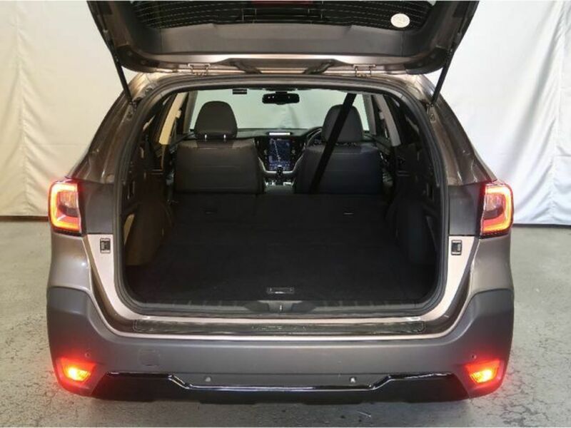 LEGACY OUTBACK