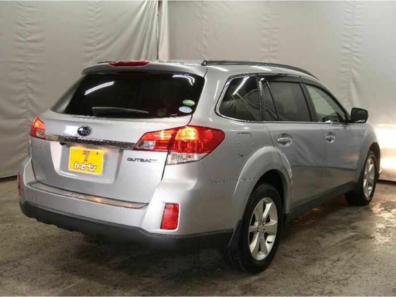 LEGACY OUTBACK