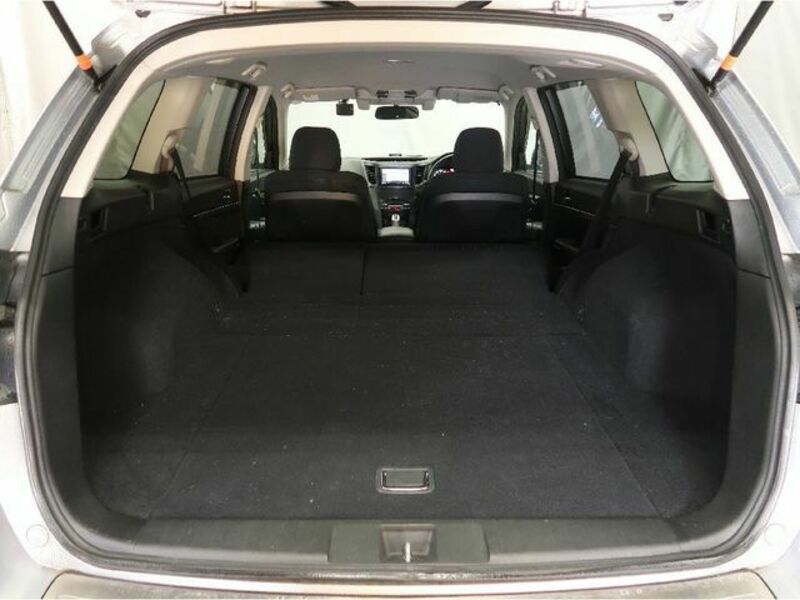 LEGACY OUTBACK