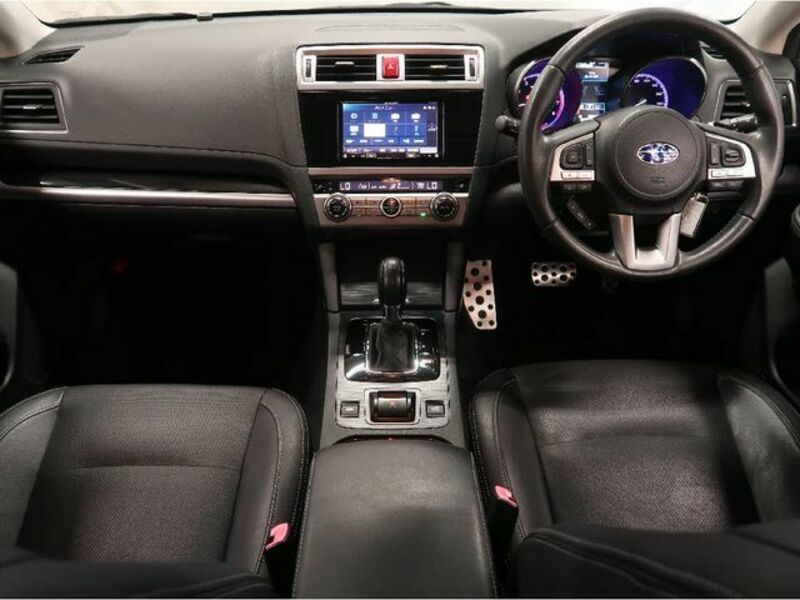 LEGACY OUTBACK-2