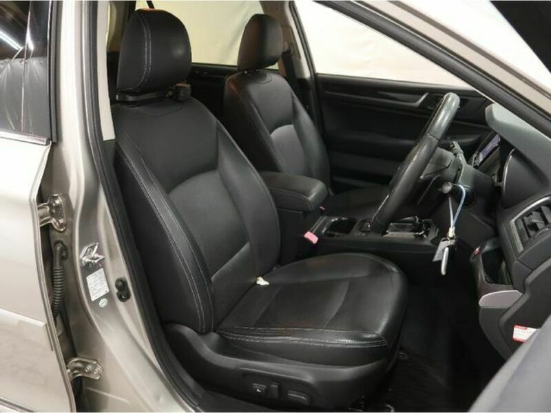 LEGACY OUTBACK-3