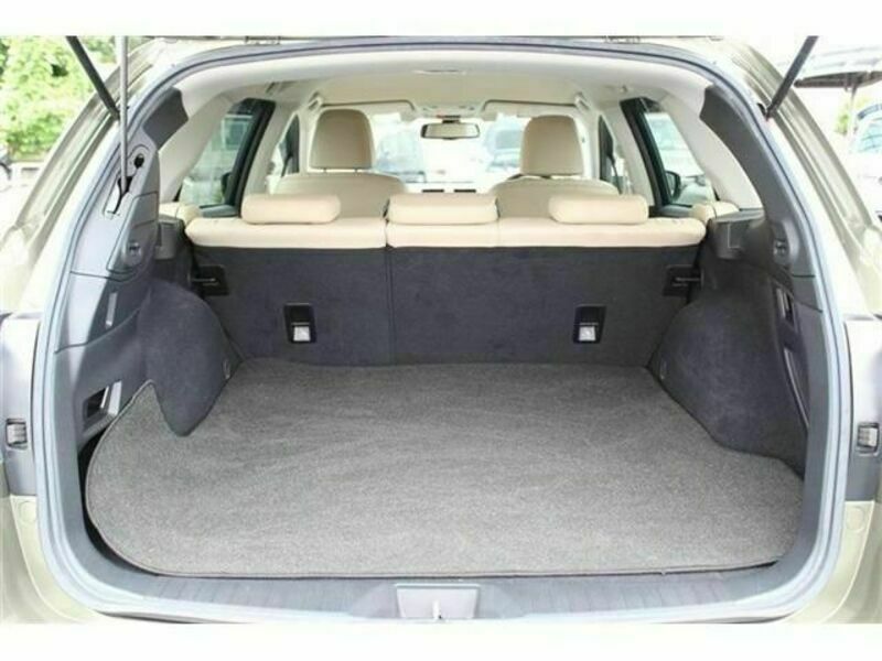 LEGACY OUTBACK