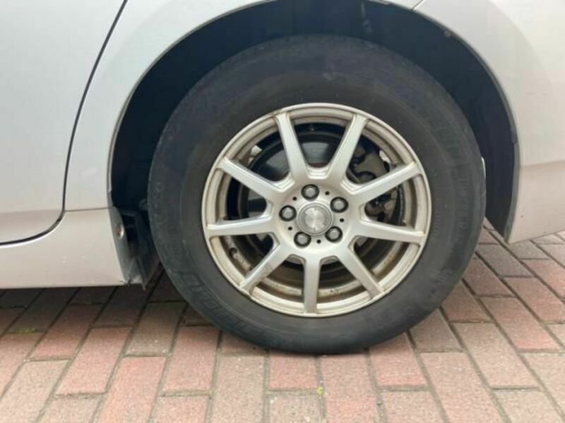 PRIUS-6