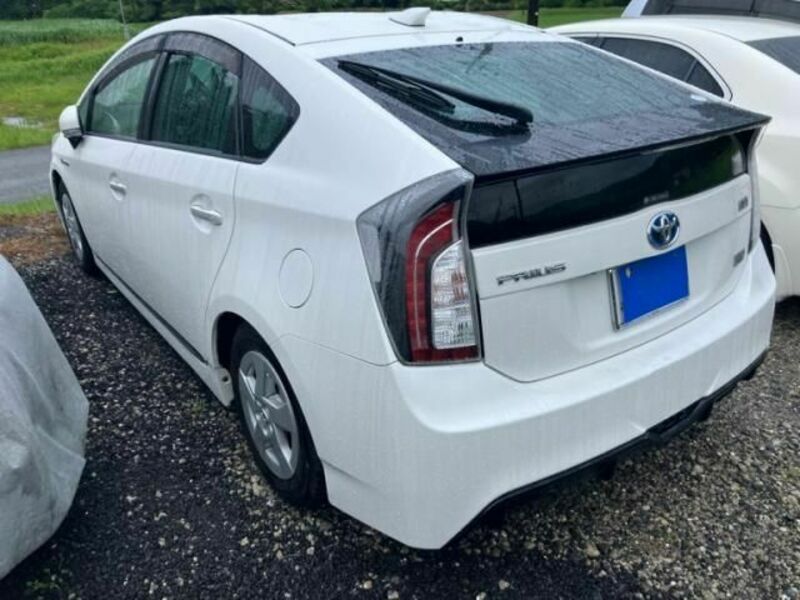 PRIUS-3