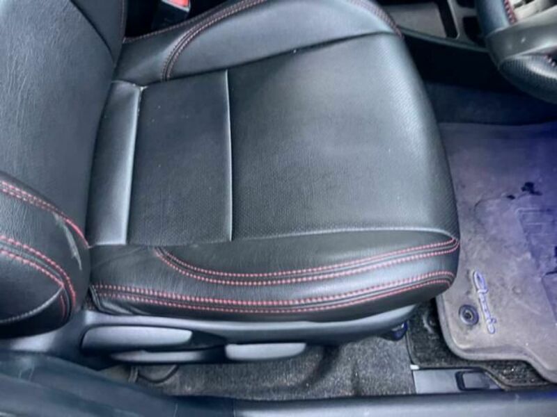 PRIUS-13
