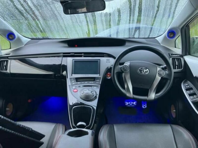 PRIUS-19