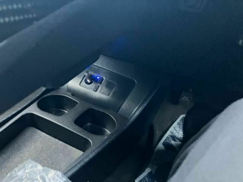 PRIUS-21