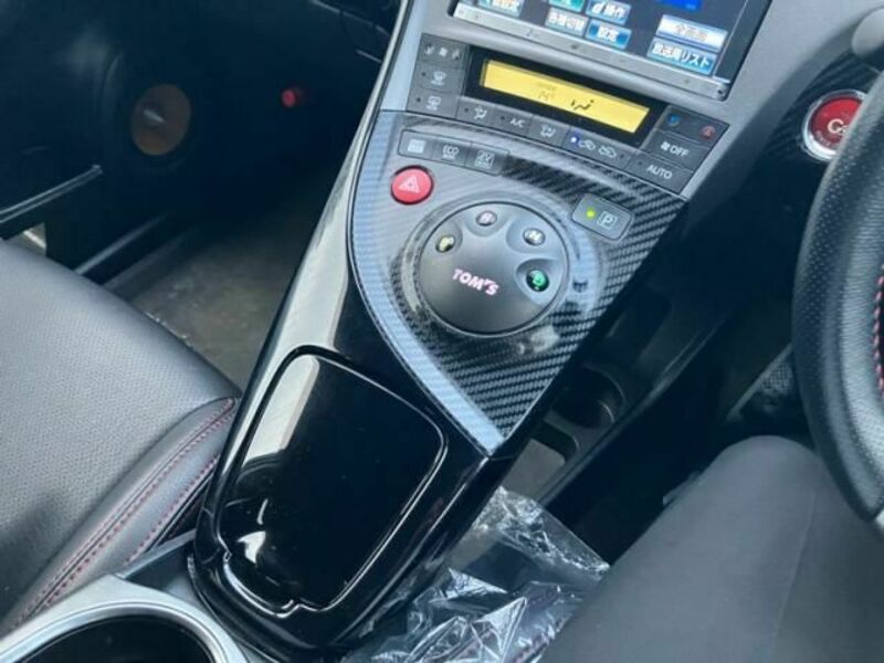 PRIUS-22