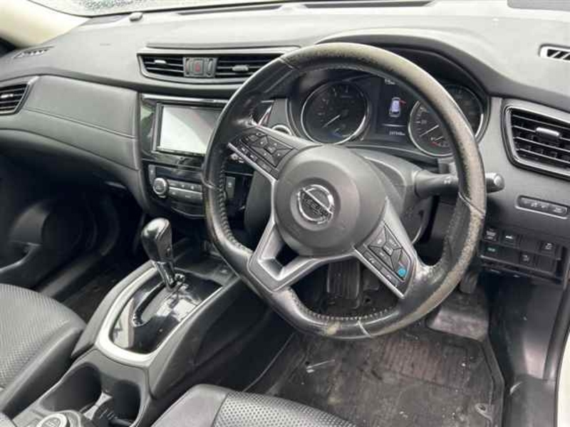 X-TRAIL HYBRID