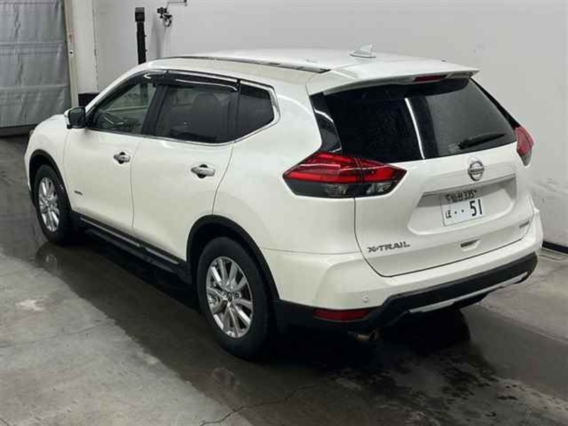 X-TRAIL HYBRID