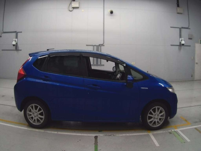 FIT HYBRID-2