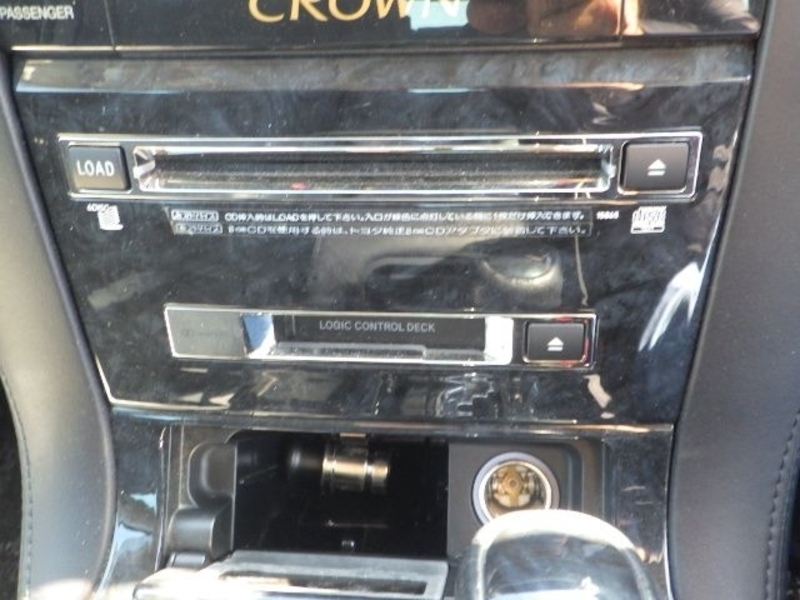 CROWN