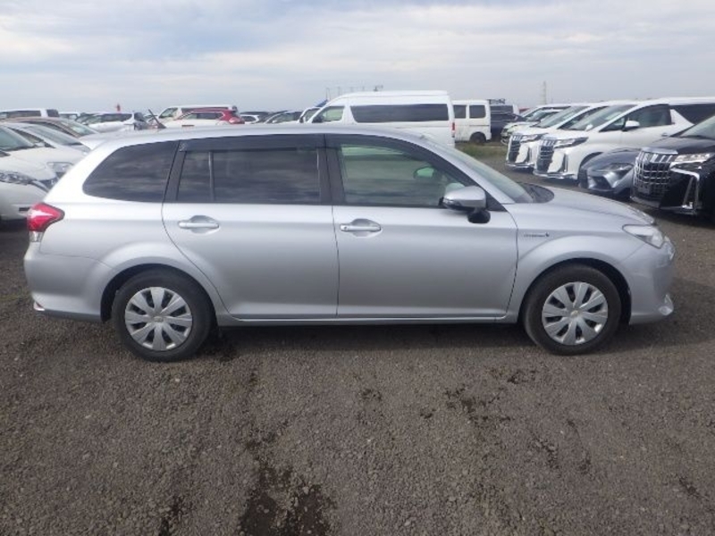 COROLLA FIELDER