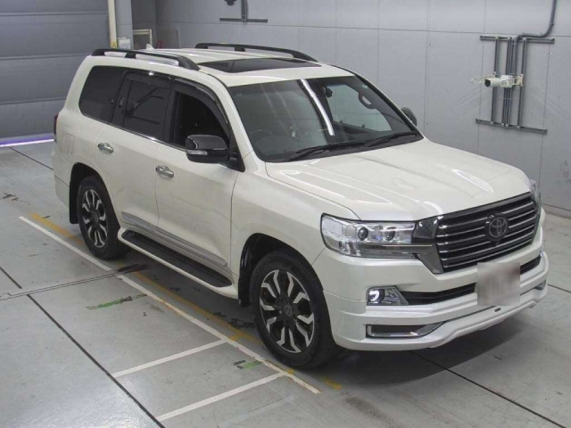 LAND CRUISER