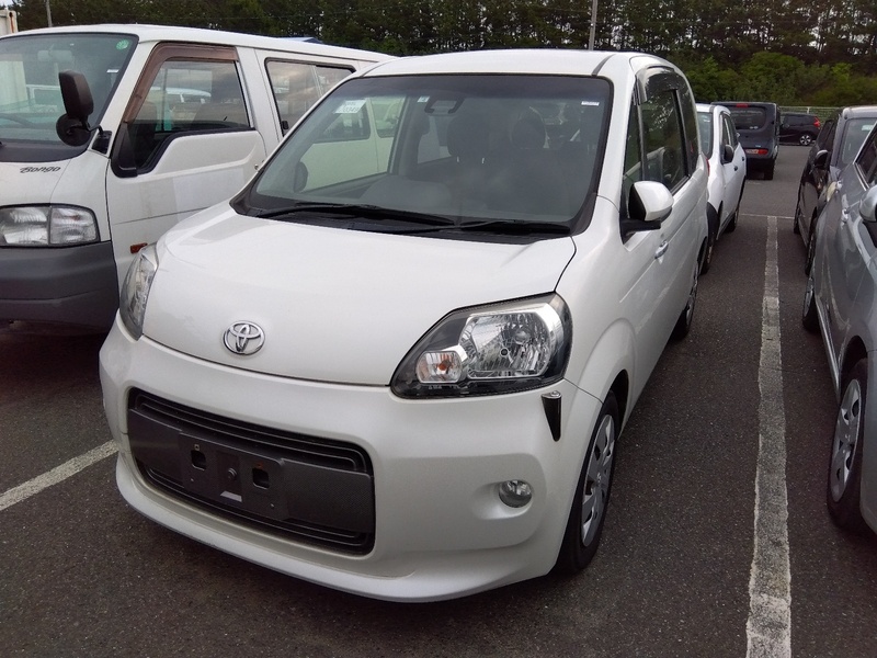 TOYOTA PORTE