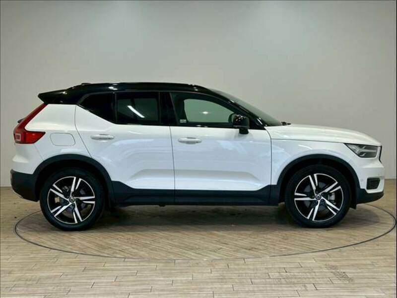 XC40