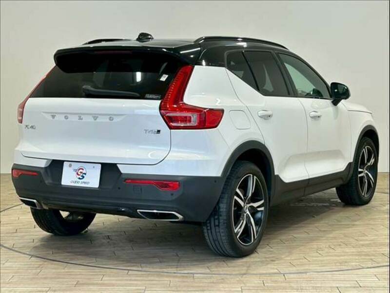 XC40