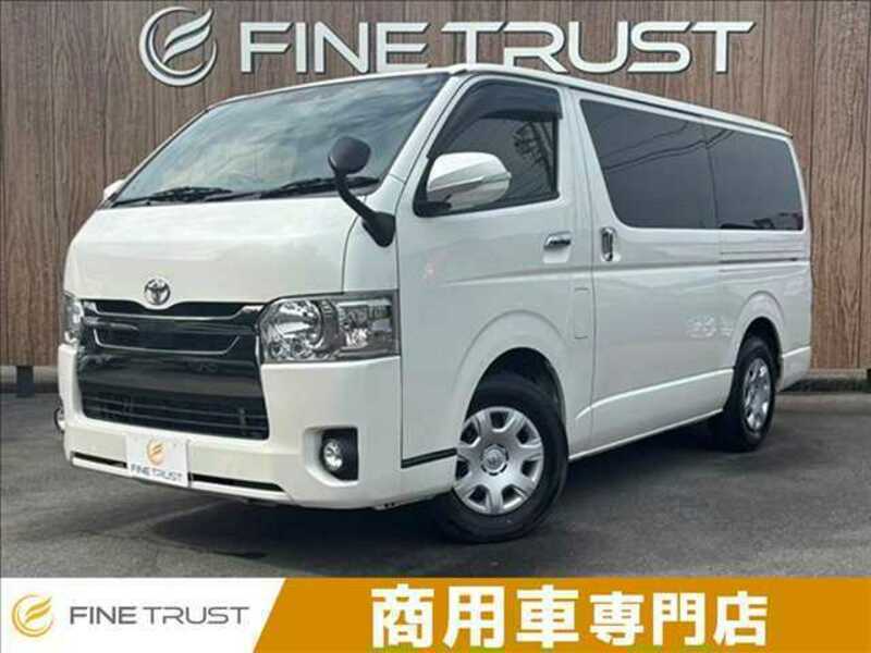 TOYOTA HIACE VAN