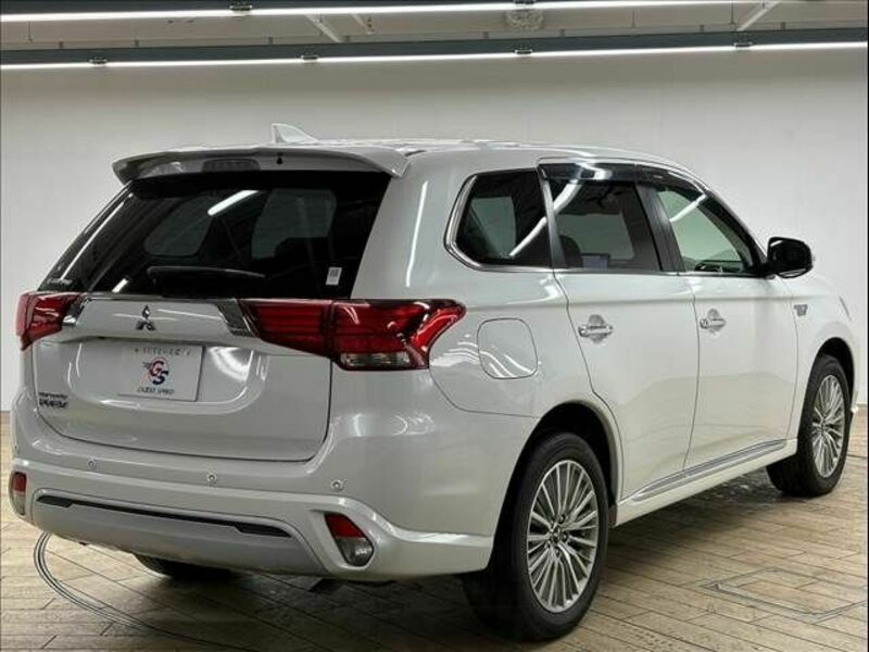 OUTLANDER PHEV