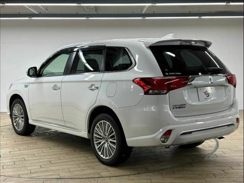 OUTLANDER PHEV