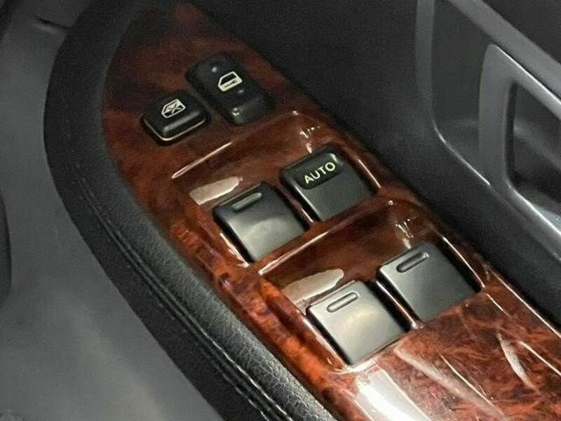 LAND CRUISER PRADO-6