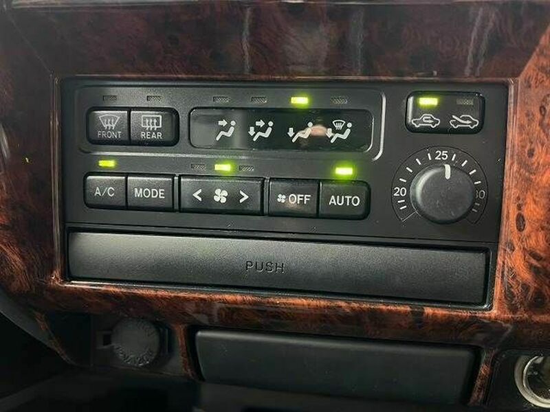 LAND CRUISER PRADO-7