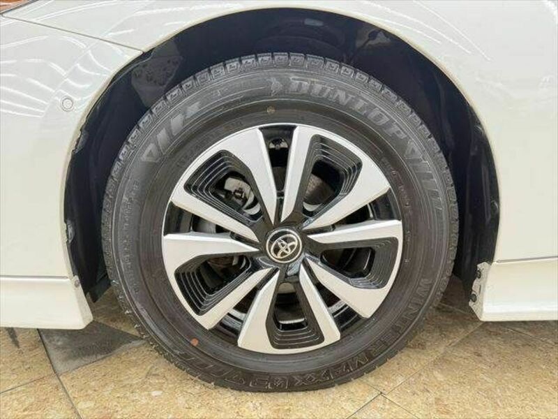 PRIUS PHV