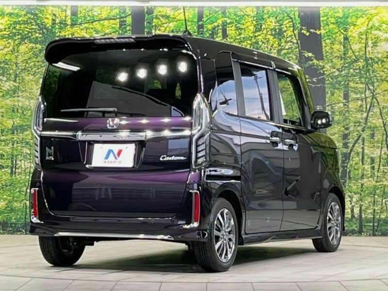 N BOX CUSTOM