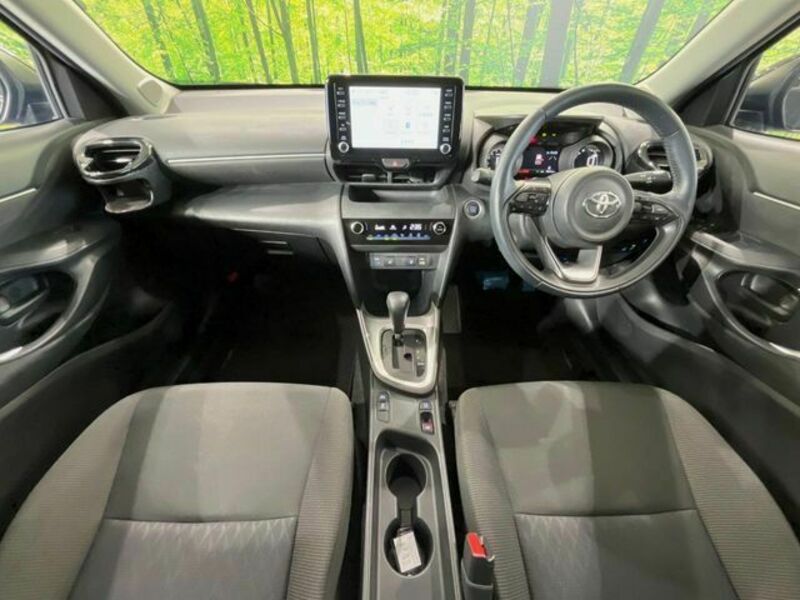 YARIS CROSS