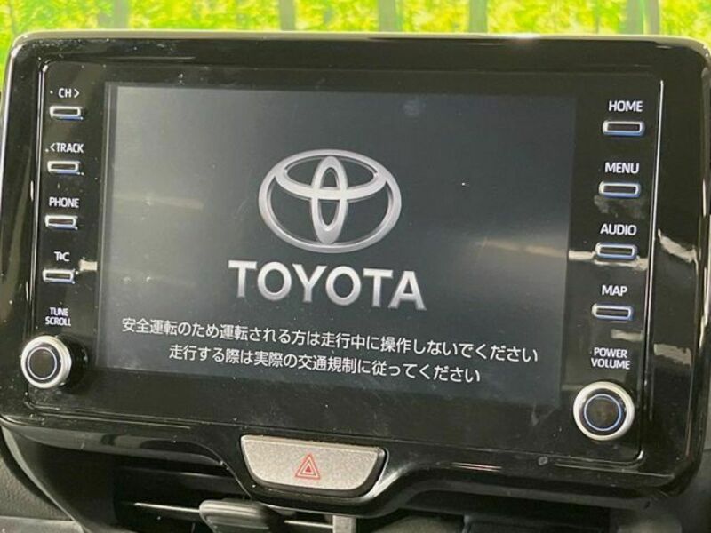 YARIS CROSS