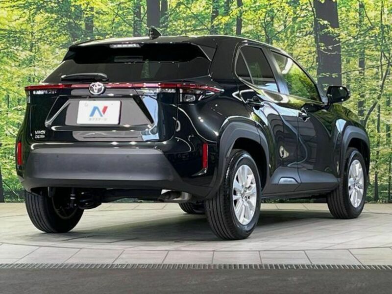 YARIS CROSS