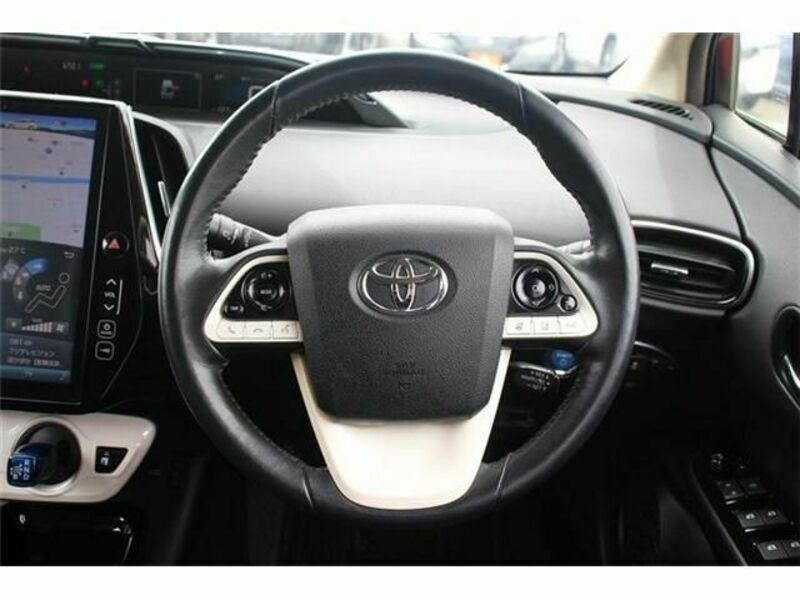PRIUS PHV-17